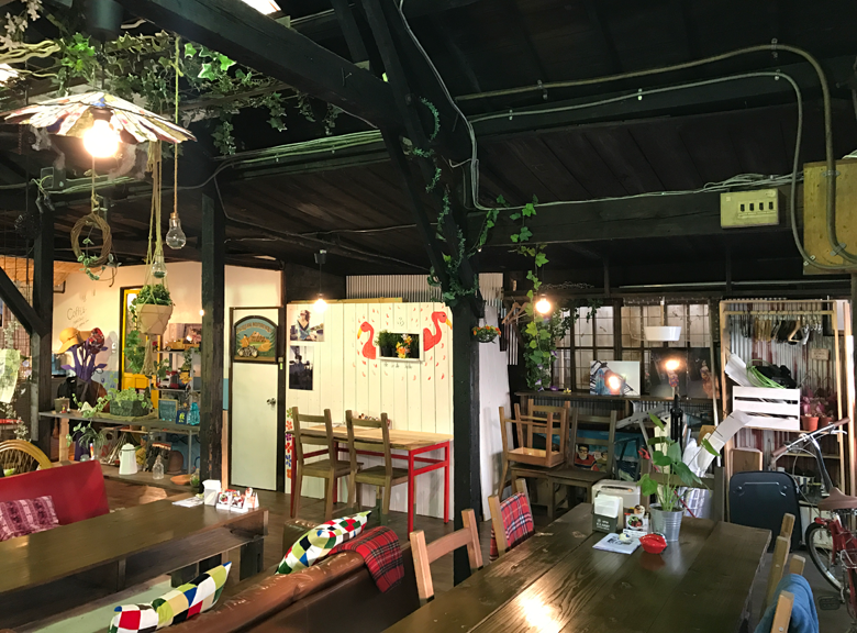 大阪 堺 三丁cafe サンチョウカフェ 元倉庫跡を手作りでリノベーションしたおしゃれカフェに行ってみた 開店ポータル 店舗や企業のオンライン化を応援するサイト