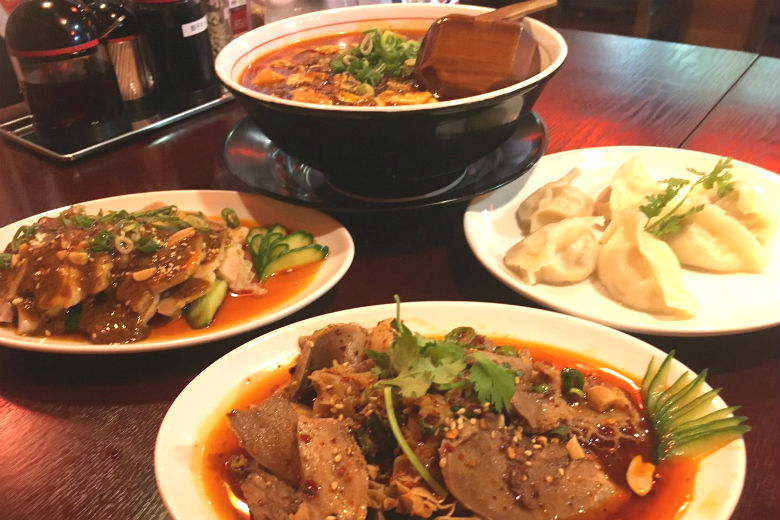 大阪 十三 芙蓉麻婆麺 癖になる辛さで何度も通いたくなる 開店ポータル 店舗や企業のオンライン化を応援するサイト