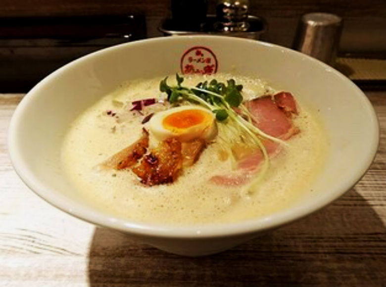 大阪 上新庄 ラーメン家 あかぎ エスプーマ仕立ての鶏白湯スープ 一度来れば常連決定 開店ポータル 店舗や企業のオンライン化を応援するサイト