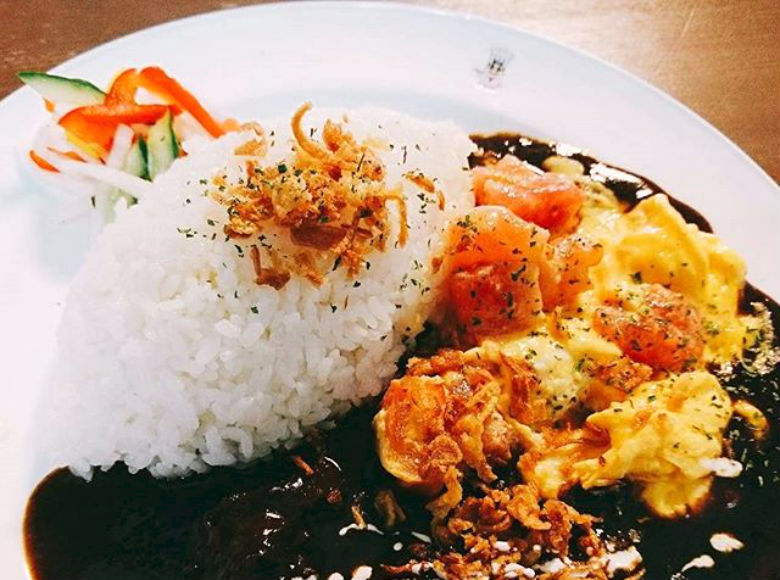 東京 浅草 くわまんカレーBlacky トマトスクランブルをトッピングしたカレー