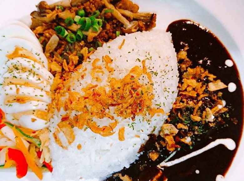 東京 浅草 くわまんカレーBlacky カレー＆そぼろライスカレー