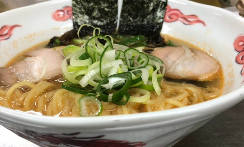 沖縄 那覇 目標は海外展開 オロチョンラーメン はこだわりのスープと深みのある辛さが自慢の逸品 開店オンライン 店舗や企業のオンライン化を応援するサイト