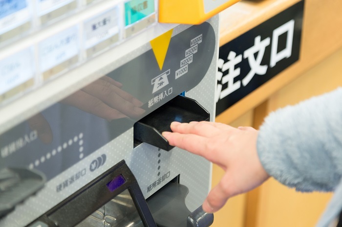 食堂やファストフードの生産性改革！USENの次世代型券売機「USEN Ticket & Pay」とは？ | 開店ポータル | 誰かに教えたくなるお店 の情報をお届けするサイト